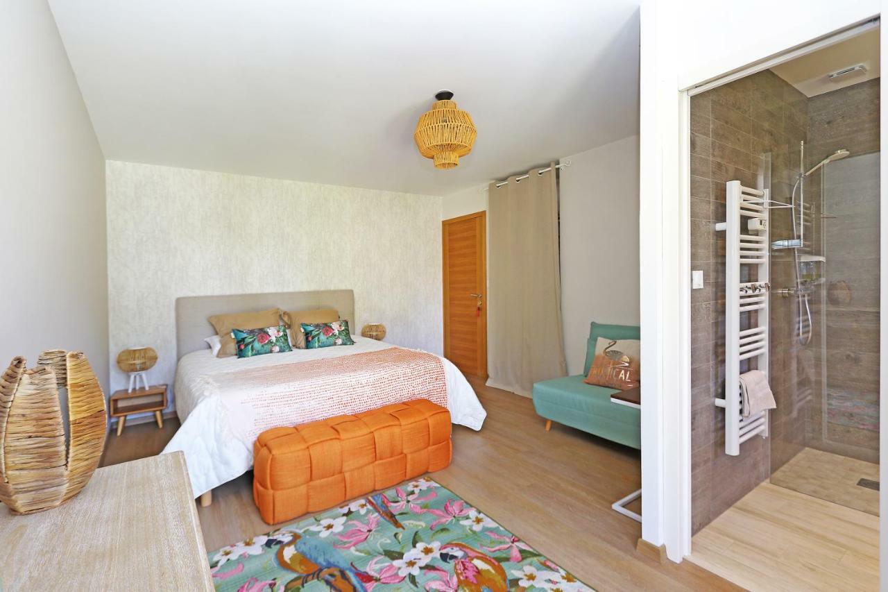 L Esprit Du Clain Chambres D Hotes Bandb De Standing Proches Du Futuroscope Golf Et Lac De St Cyr Naintre Ngoại thất bức ảnh